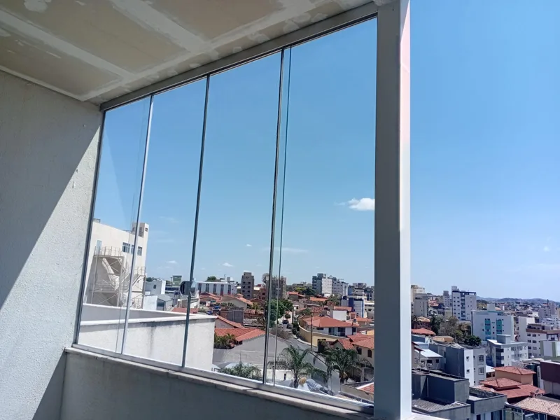 Sacadas e fechamentos: trabalho da Santa Inês
